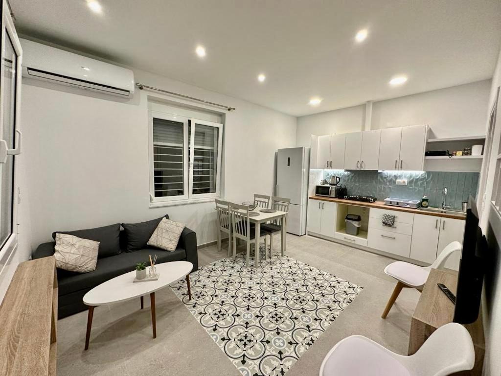 Apartmán A13 Atény Pokoj fotografie
